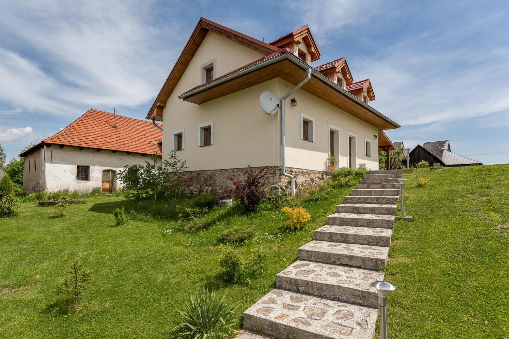 Villa Lypche Bešeňová 外观 照片