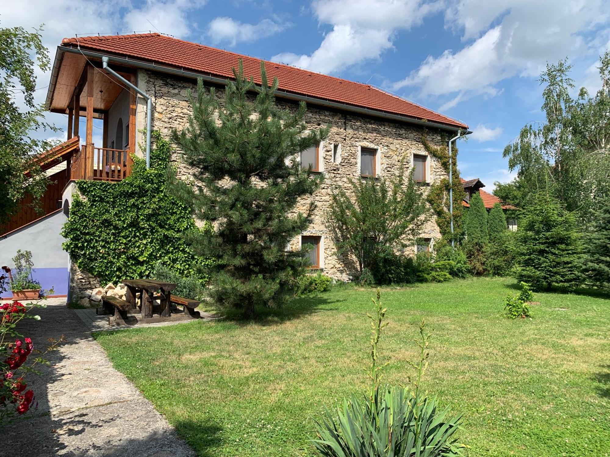 Villa Lypche Bešeňová 外观 照片