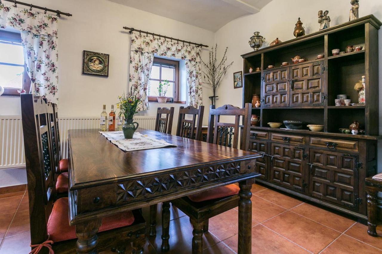 Villa Lypche Bešeňová 外观 照片